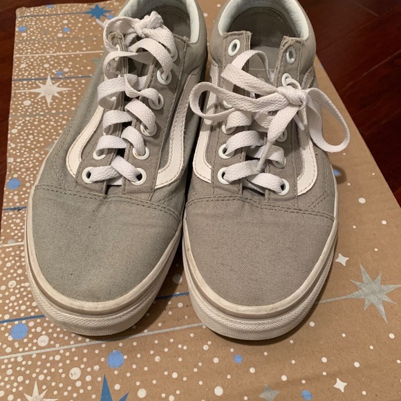 grey low top vans! - Picture 2 of 4